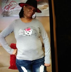 Meet your Posher, Janet